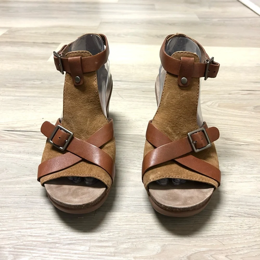 Dansko Sandals Dominique Tan Brown Women 40 US 9.5-10 Block Heel Leather Suede - Picture 4 of 13